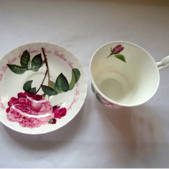 Roy Kirkham~Versailles 2003 Tea Cup and Saucer Fine Bone China~England - Picture 4 of 9